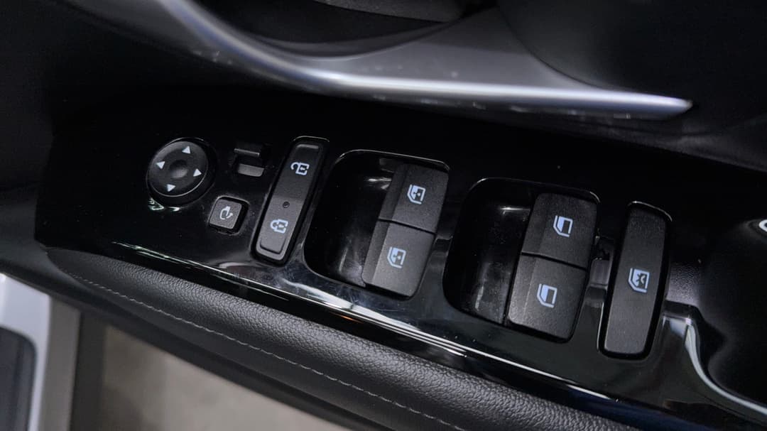 2021 Hyundai Tucson (FWD), Automatic, 78618 km, Drivers Side Door Panel Controls