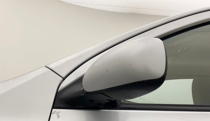 2013 Toyota Etios Liva V, Petrol, Manual, 46,214 km, Left rear-view mirror - Minor scratches