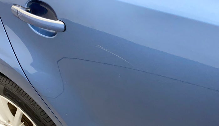 2016 Volkswagen Ameo HIGHLINE1.2L, Petrol, Manual, 77,603 km, Right rear door - Minor scratches