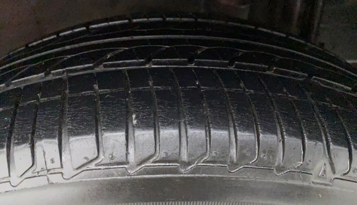 2015 Nissan Micra XV CVT, Petrol, Automatic, 16,048 km, Right Front Tyre Tread