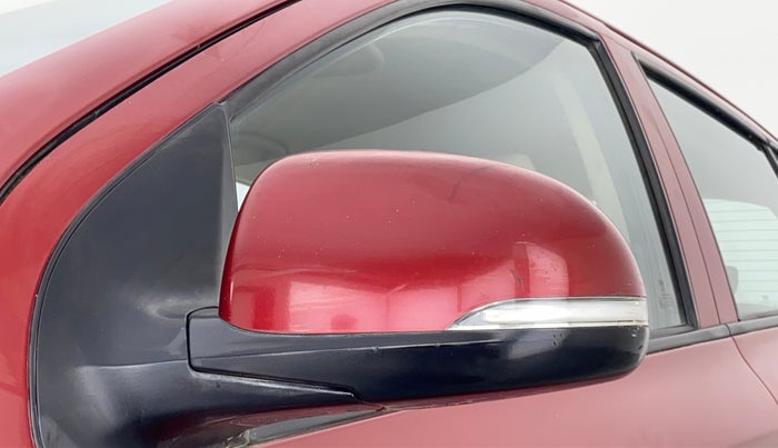 2011 Hyundai i20 SPORTZ 1.2 O, Petrol, Manual, 87,079 km, Left rear-view mirror - Cover has minor damage