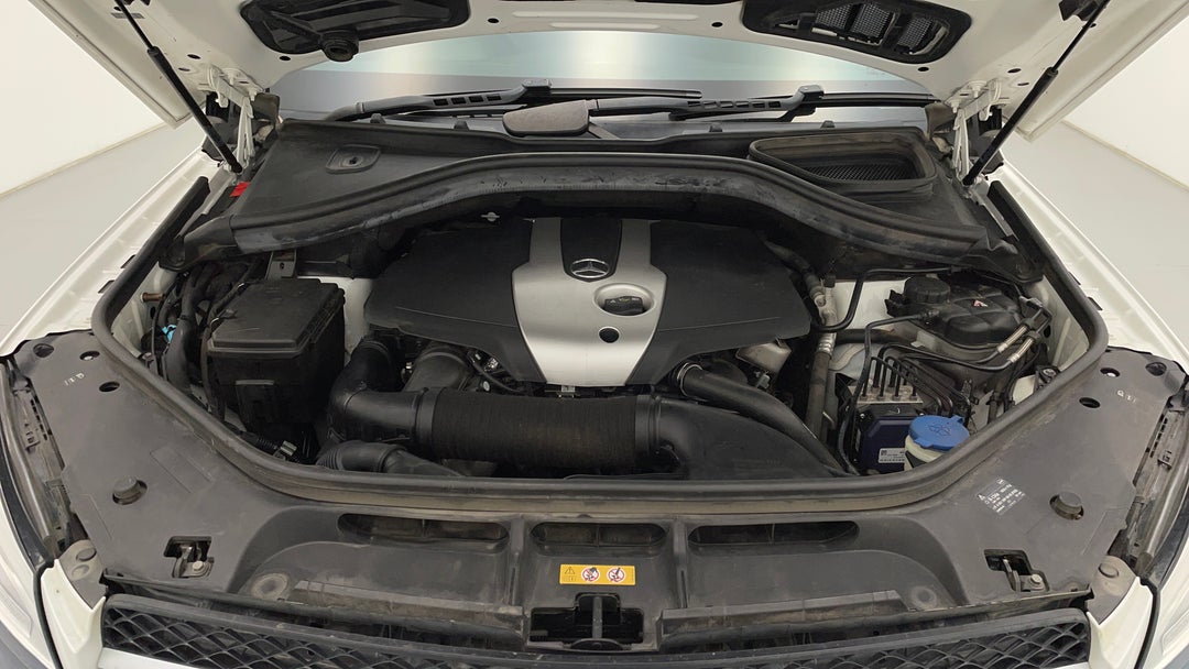 Open Bonnet (Engine)