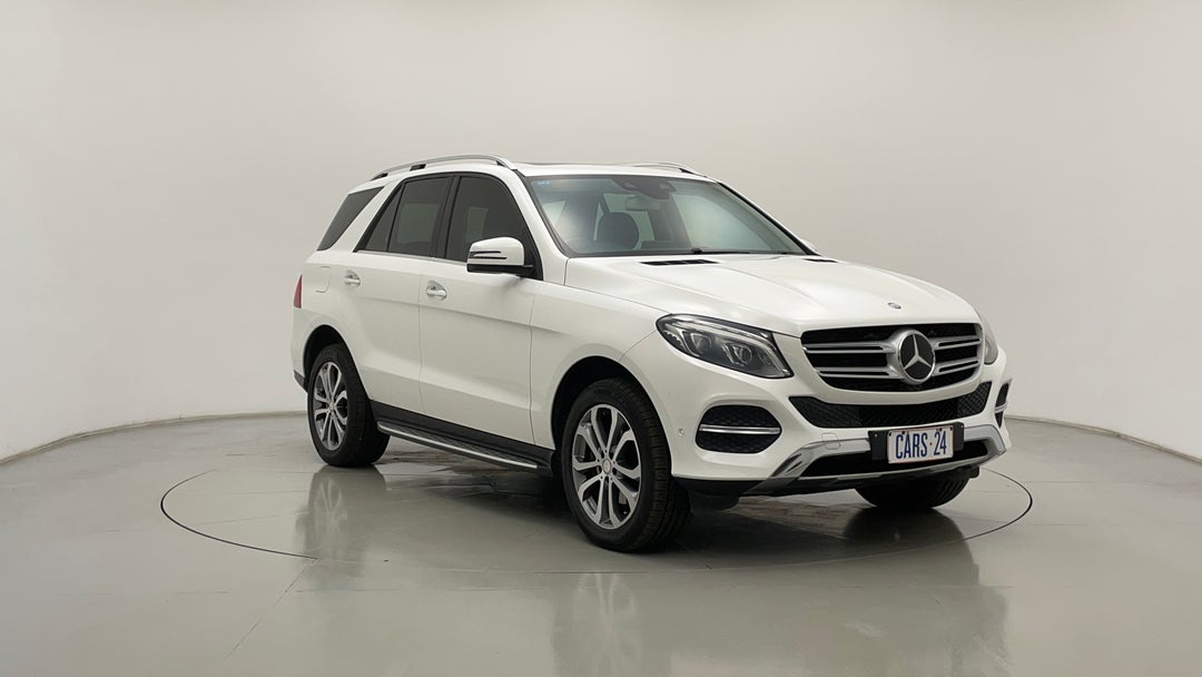 Right Front Diagonal (45- Degree) View