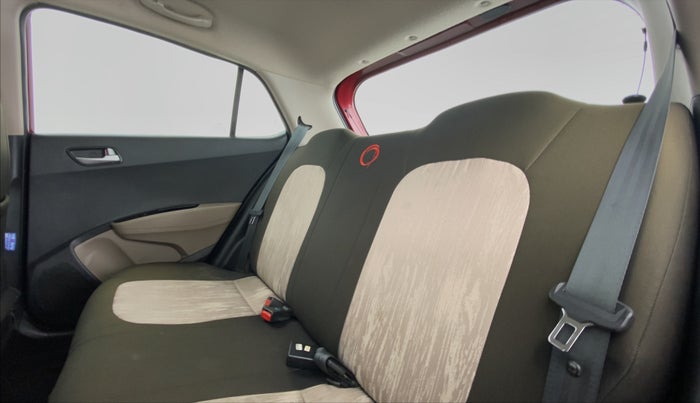 2015 Hyundai Grand i10 SPORTZ 1.2 KAPPA VTVT, Petrol, Manual, 47,320 km, Right Side Rear Door Cabin