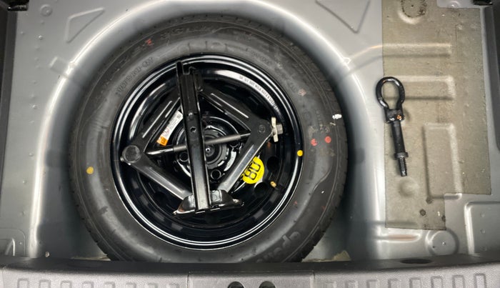 2018 Ford FREESTYLE TITANIUM 1.2 TI-VCT MT, Petrol, Manual, 25,447 km, Spare Tyre