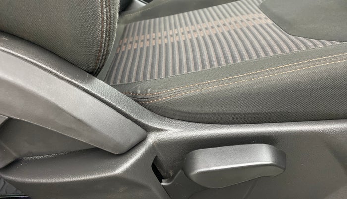 2018 Ford FREESTYLE TITANIUM 1.2 TI-VCT MT, Petrol, Manual, 25,447 km, Driver Side Adjustment Panel