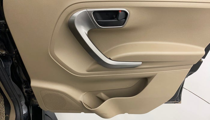 2022 Mahindra BOLERO NEO N 10 (O), Diesel, Manual, 23,532 km, Driver Side Door Panels Control
