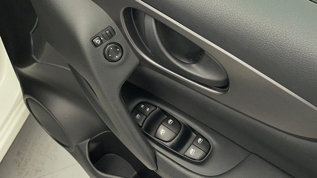 Drivers Side Door Panel Controls