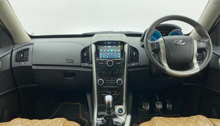 2019 Mahindra XUV500 W11, Diesel, Manual, 32,204 km, Dashboard