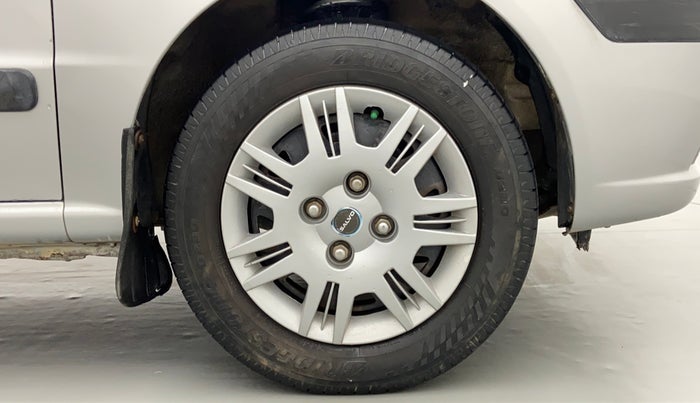 2010 Hyundai Santro Xing GLS LPG, LPG, Manual, 74,797 km, Right Front Wheel