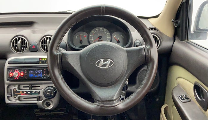 2010 Hyundai Santro Xing GLS LPG, LPG, Manual, 74,797 km, Steering Wheel Close Up