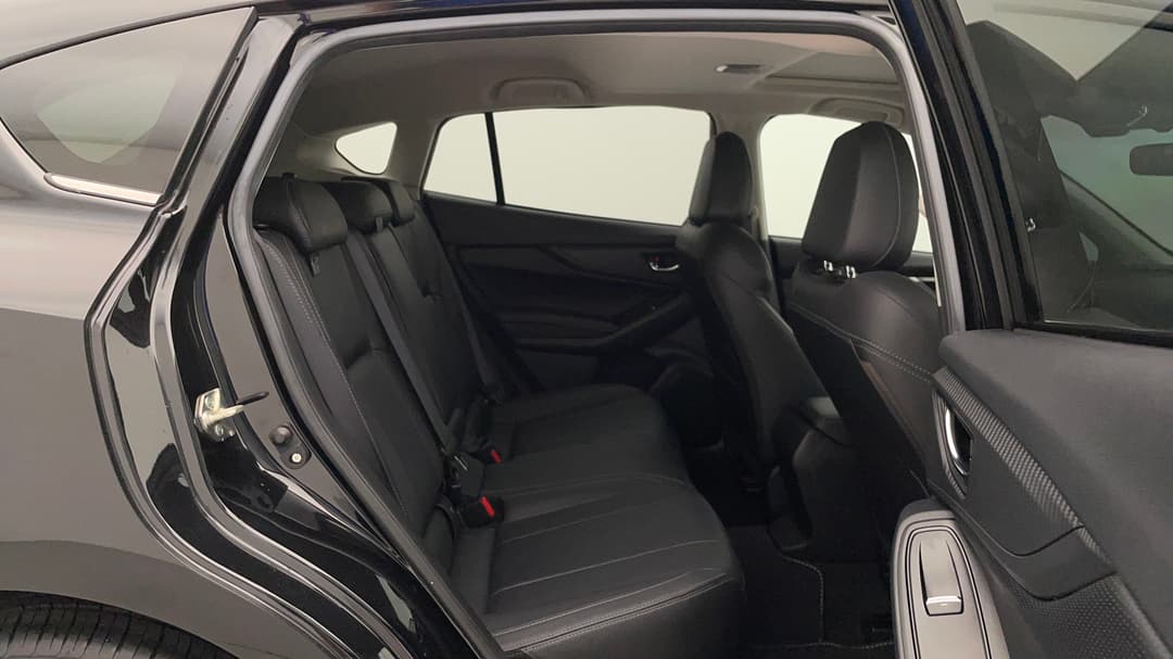 2017 Subaru Impreza 2.0i-s (awd), Automatic, 111075 km, Right Side Rear Door Cabin View