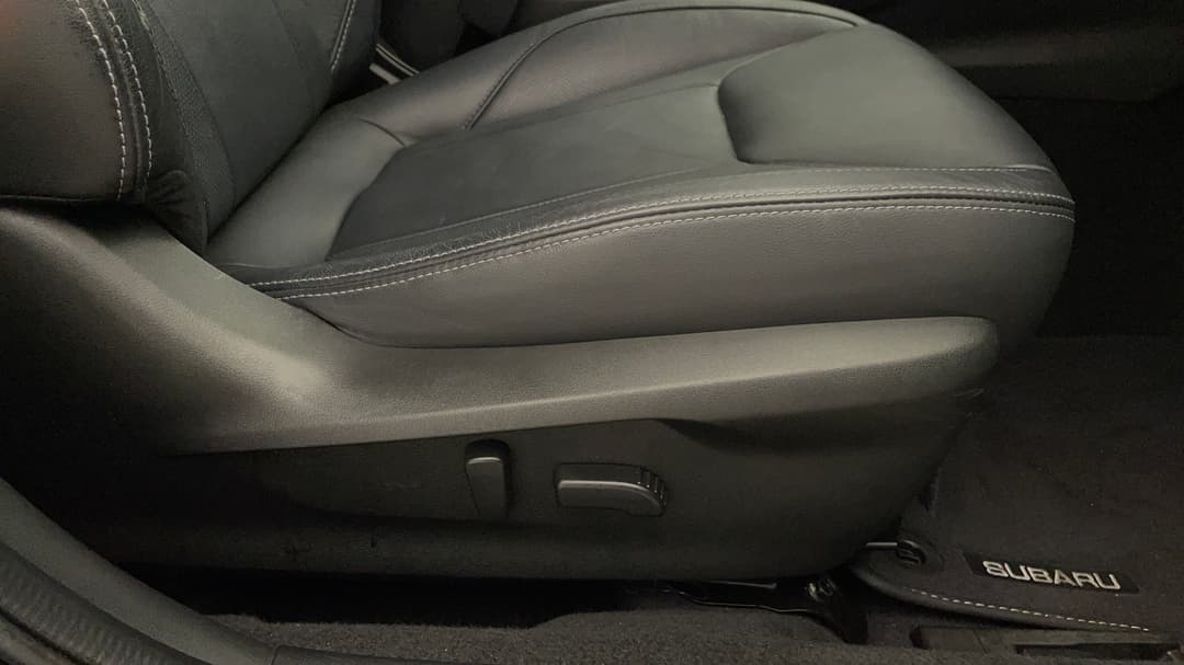 2017 Subaru Impreza 2.0i-s (awd), Automatic, 111075 km, Drivers Side Adjustment Panel