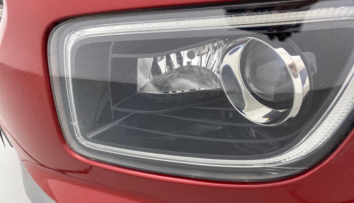 2019 Hyundai VENUE SX PLUS 1.0 TURBO DCT, Petrol, Automatic, 36,663 km, Left headlight - Minor scratches
