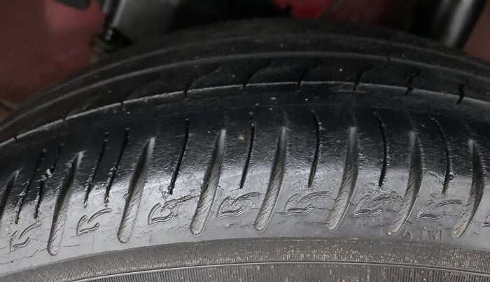 2019 Hyundai VENUE SX PLUS 1.0 TURBO DCT, Petrol, Automatic, 36,759 km, Left Rear Tyre Tread