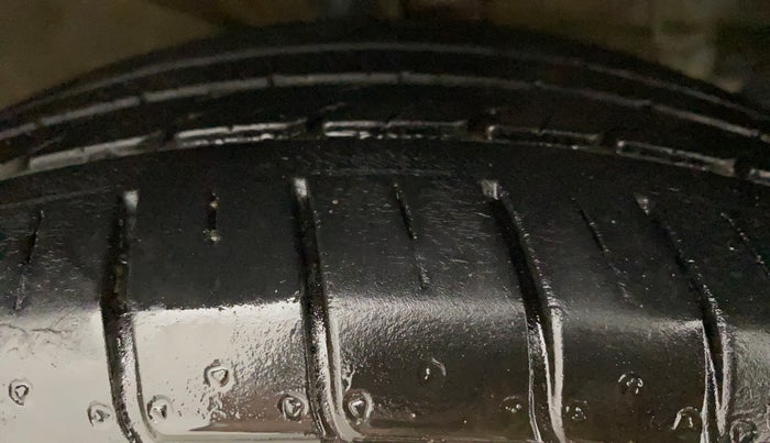 2016 Hyundai Creta SX PLUS 1.6 PETROL, Petrol, Manual, 94,823 km, Right Front Tyre Tread