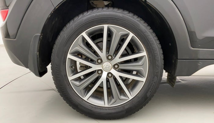 2018 Hyundai Tucson GLS 2WD AT PETROL, Petrol, Automatic, 66,873 km, Right Rear Wheel