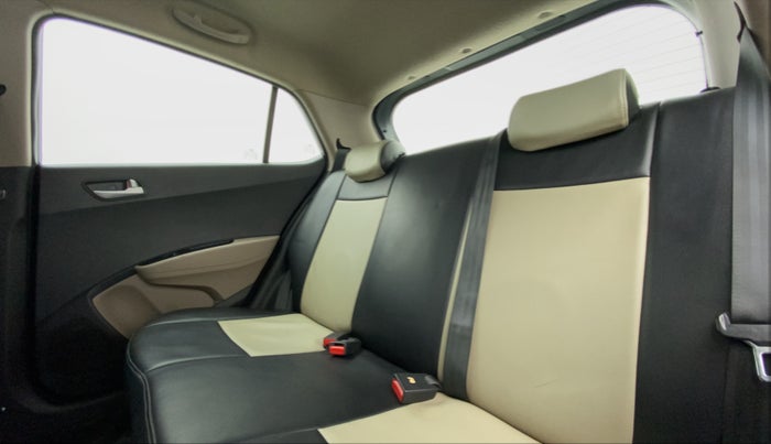 2017 Hyundai Grand i10 ASTA 1.2 VTVT, Petrol, Manual, 76,001 km, Right Side Rear Door Cabin