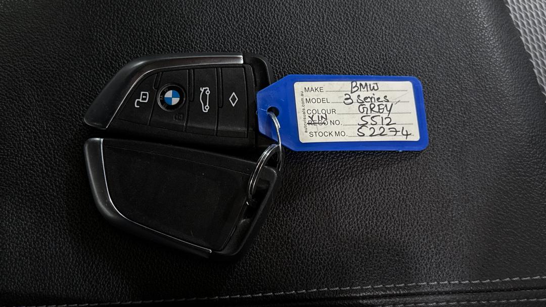 2021 BMW 3 20i M Sport, Automatic, 63676 km, Key Close-up