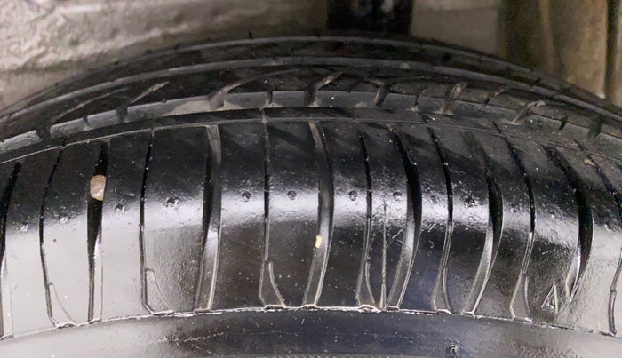 2015 Maruti Celerio VXI AT, Petrol, Automatic, 28,535 km, Left Rear Tyre Tread