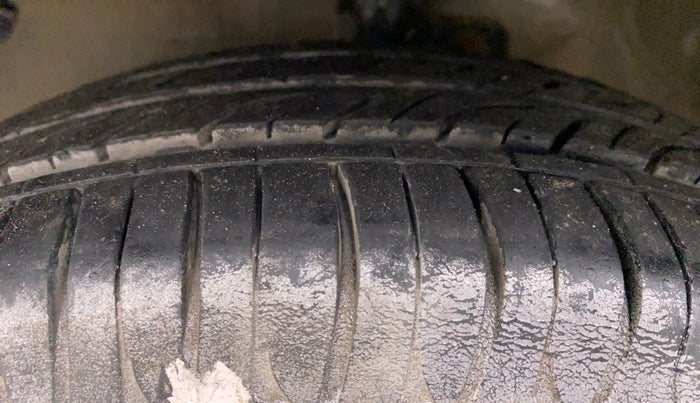 2015 Maruti Celerio VXI AT, Petrol, Automatic, 28,535 km, Left Front Tyre Tread