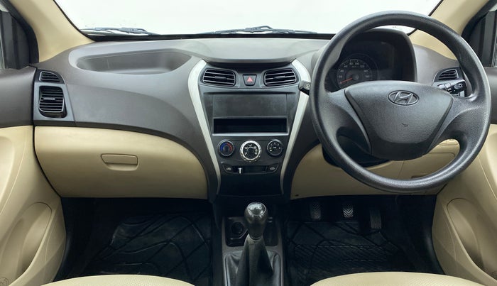 2016 Hyundai Eon ERA PLUS, Petrol, Manual, 30,930 km, Dashboard