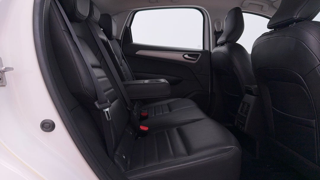 2023 Renault Arkana Zen, Automatic, 64977 km, Right Side Rear Door Cabin View