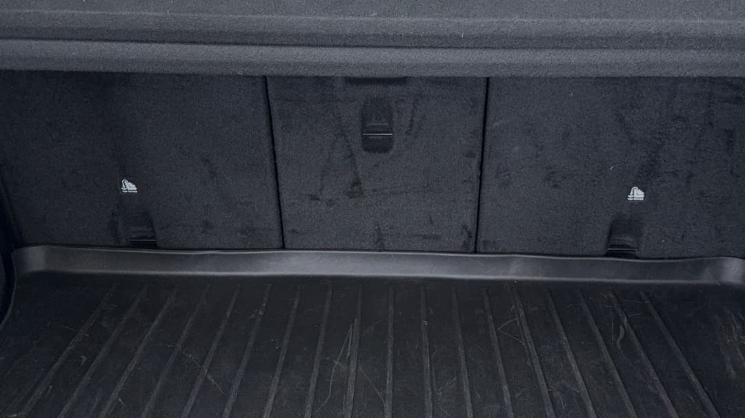 2024 Tesla Model Y Rear-wheel Drive, Automatic, 58309 km, Child Seat Anchor Points