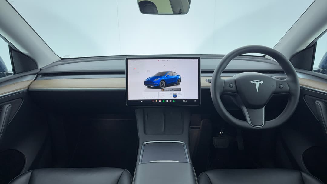 2024 Tesla Model Y Rear-wheel Drive, Automatic, 58309 km, Dashboard View