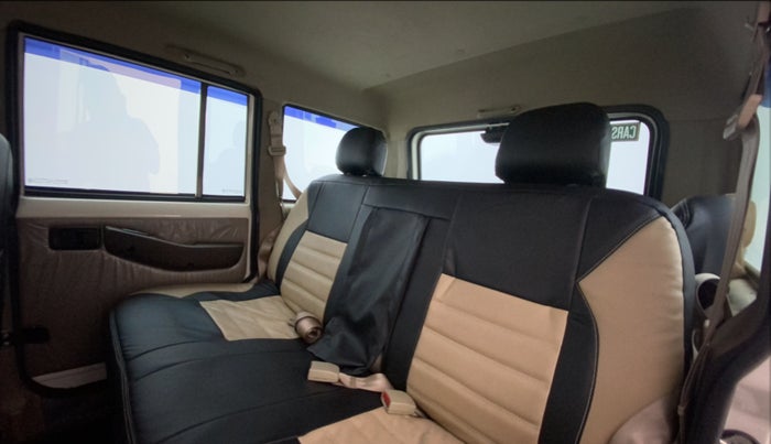 2022 Mahindra Bolero B6 (O), Diesel, Manual, 16,333 km, Right Side Rear Door Cabin