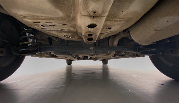 2015 Maruti Swift VDI ABS, Diesel, Manual, 82,485 km, Rear Underbody
