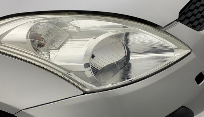 2011 Maruti Swift VXI, Petrol, Manual, 1,05,833 km, Right headlight - Faded