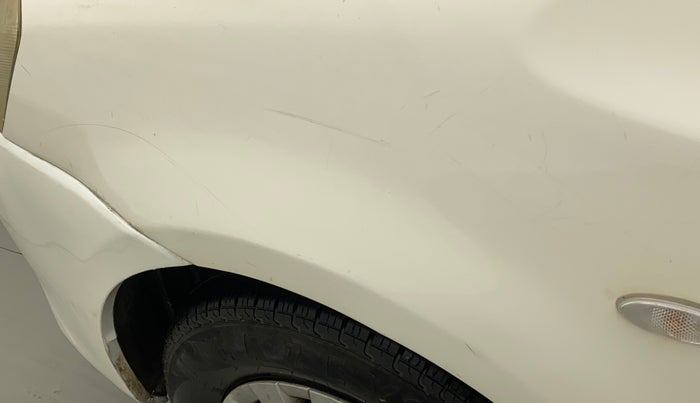 2012 Toyota Etios Liva G, CNG, Manual, 91,562 km, Left fender - Minor scratches