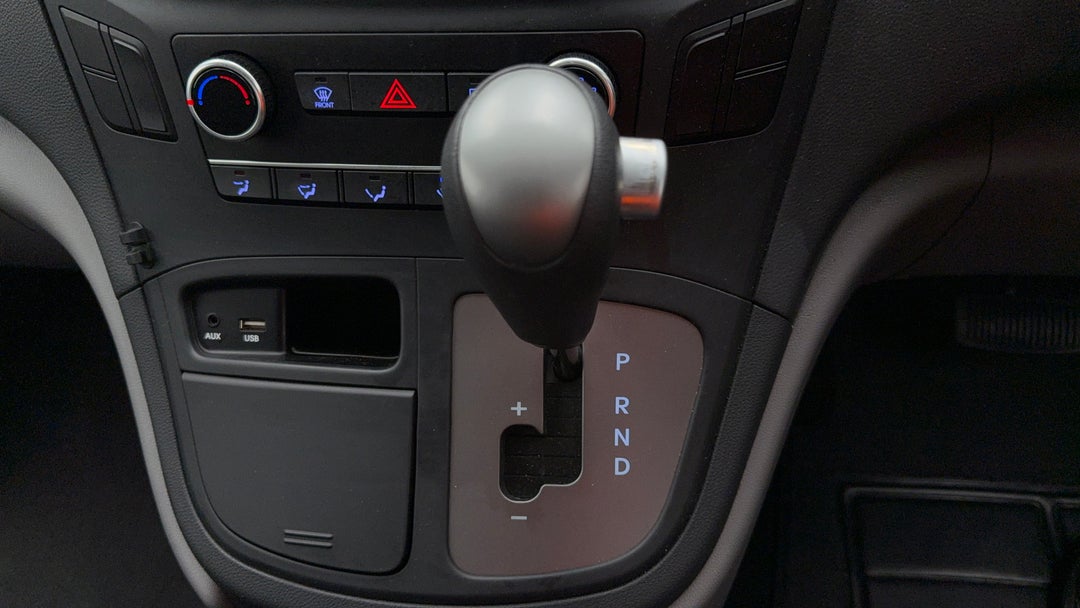 2021 Hyundai Iload 3s Liftback, Automatic, 44668 km, Gear Lever 