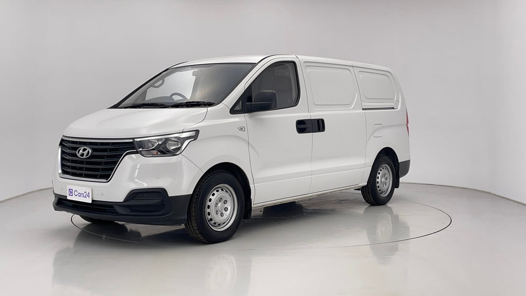 2021 Hyundai Iload 3s Liftback, Automatic, 44668 km, Left Front Diagonal (45- Degree) View