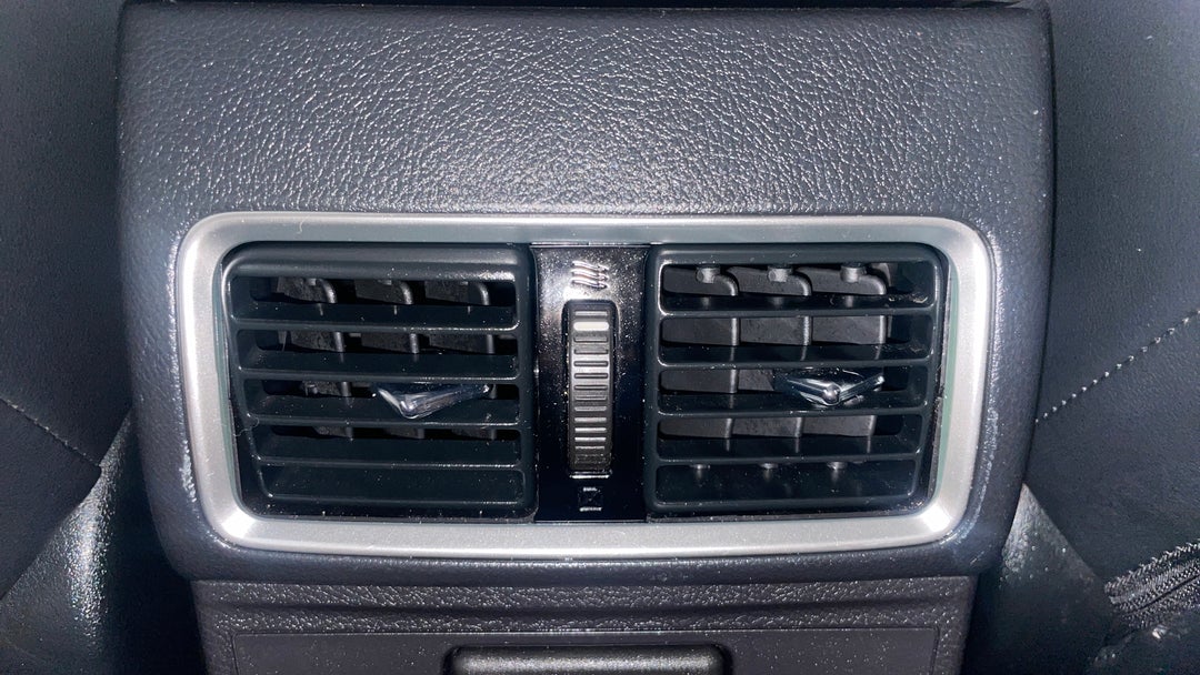 Rear A/C Vent