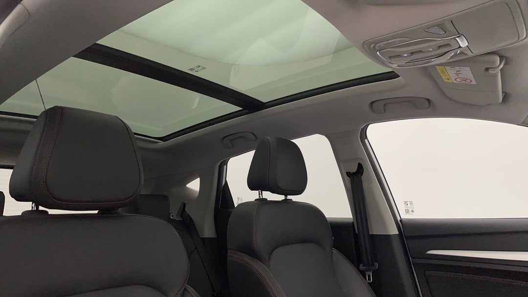 Interior Sunroof/Moonroof
