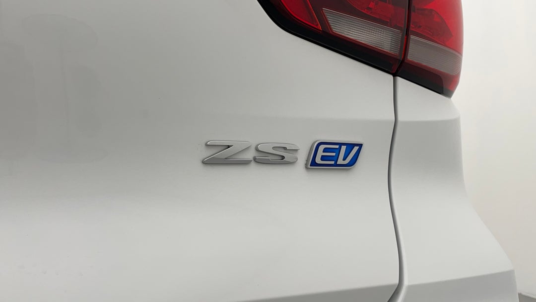 Badge (Boot Right Side)