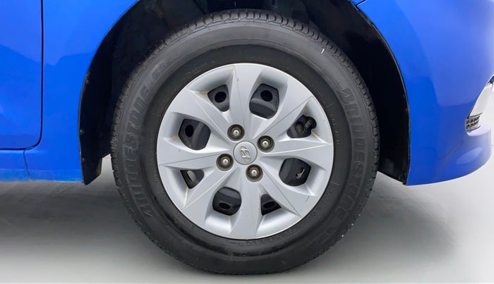 2017 Hyundai Elite i20 SPORTZ 1.2, Petrol, Manual, 31,359 km, Right Front Wheel