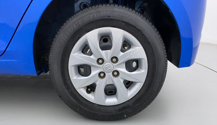 2017 Hyundai Elite i20 SPORTZ 1.2, Petrol, Manual, 31,359 km, Left Rear Wheel