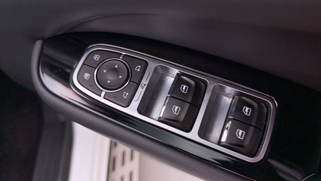 2024 GWM Cannon Alpha Ultra (4x4), Automatic, 43218 km, Drivers Side Door Panel Controls