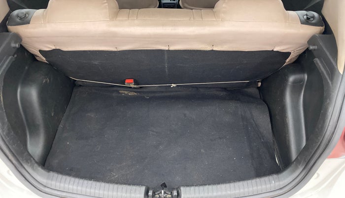2016 Hyundai Grand i10 SPORTZ 1.2 KAPPA VTVT, Petrol, Manual, 73,565 km, Dicky (Boot door) - Parcel tray missing