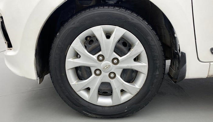 2016 Hyundai Grand i10 SPORTZ 1.2 KAPPA VTVT, Petrol, Manual, 73,565 km, Left Front Wheel