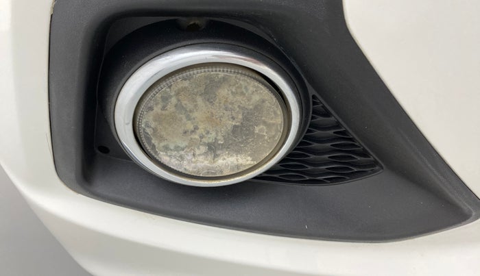 2016 Hyundai Grand i10 SPORTZ 1.2 KAPPA VTVT, Petrol, Manual, 73,565 km, Right fog light - Not working