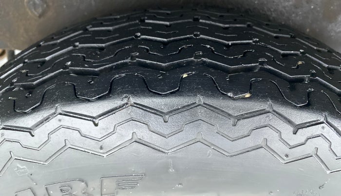 2017 Maruti OMNI E 8 STR, Petrol, Manual, 25,895 km, Left Rear Tyre Tread