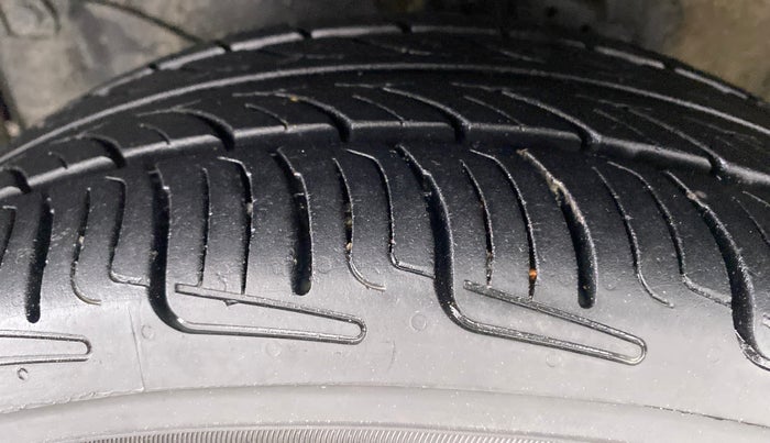 2014 Honda Brio 1.2 S MT I VTEC, Petrol, Manual, 53,846 km, Left Front Tyre Tread