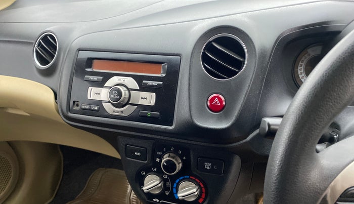 2014 Honda Brio 1.2 S MT I VTEC, Petrol, Manual, 53,846 km, Infotainment system - Parking sensor not working