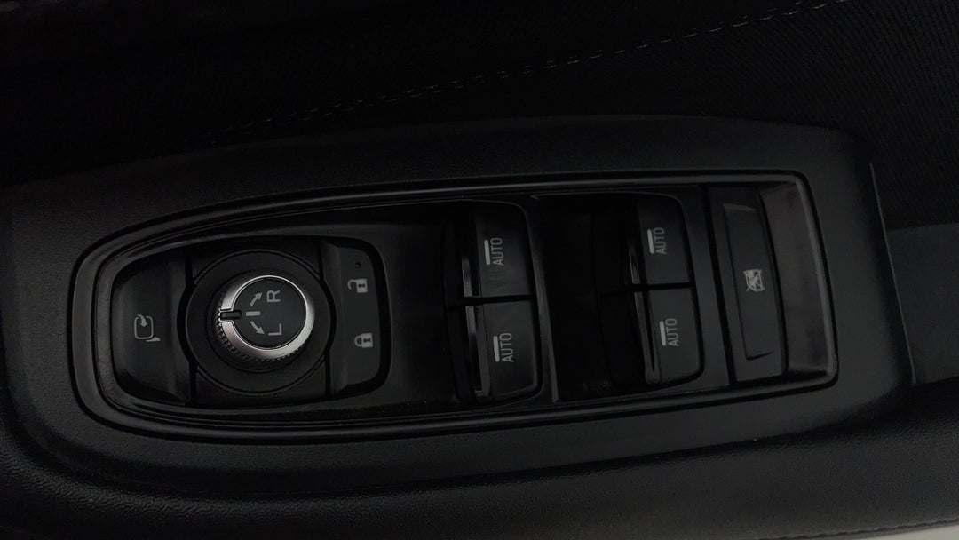 2023 Subaru Outback Awd, Automatic, 37867 km, Drivers Side Door Panel Controls