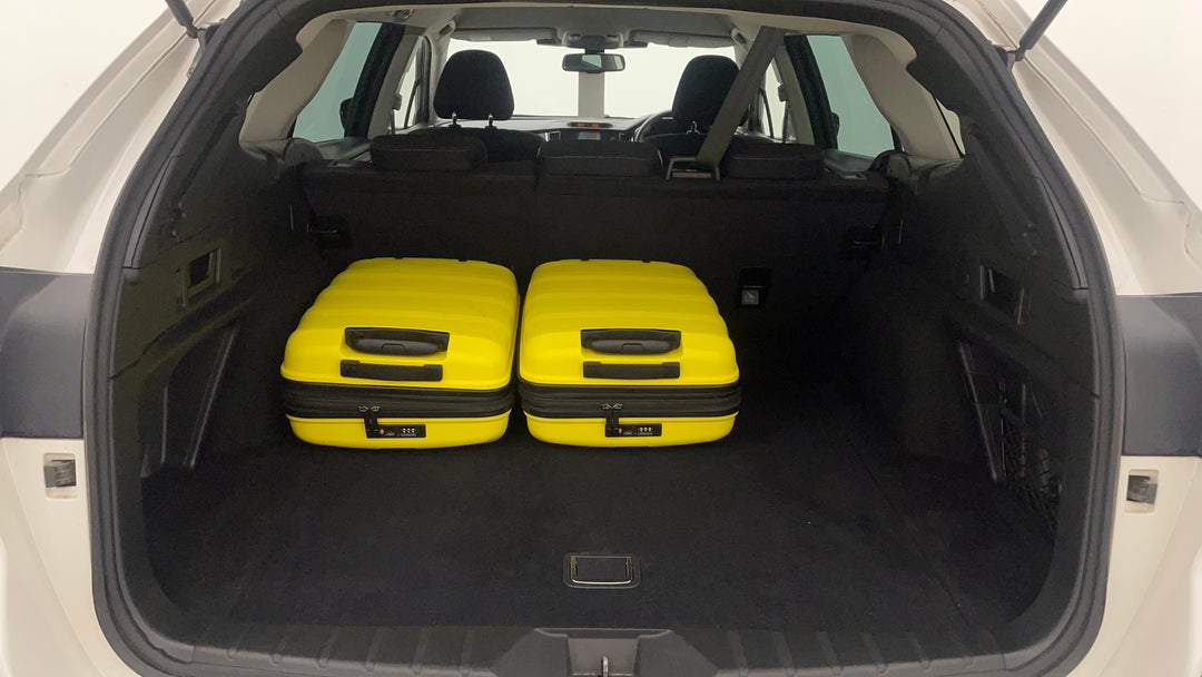 2023 Subaru Outback Awd, Automatic, 37867 km, Boot Inside View with Luggage