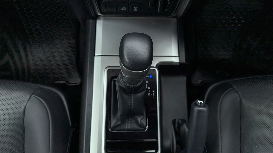 2023 Toyota Landcruiser Prado Gxl, Automatic, 48596 km, Gear Lever 